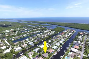 8336 SE Palm St, Hobe Sound, FL 33455 - Photo 4