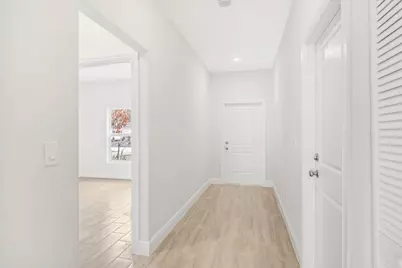 1635 19th Avenue SW, Vero Beach, FL 32962 - Photo 2