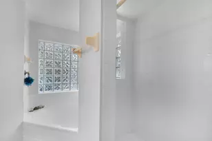 409 SW Sycamore Cv, Port Saint Lucie, FL 34986 - Photo 24