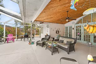 409 SW Sycamore Cv, Port Saint Lucie, FL 34986 - Photo 32