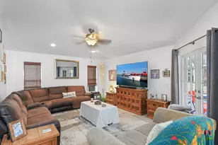 409 SW Sycamore Cv, Port Saint Lucie, FL 34986 - Photo 18