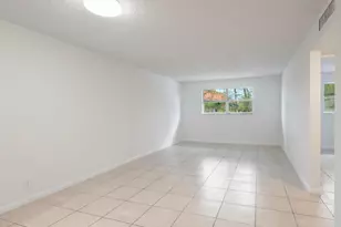 450 SW 2nd Ave, Boca Raton, FL 33432 - Photo 6