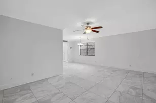 506 Capri K, Delray Beach, FL 33484 - Photo 10