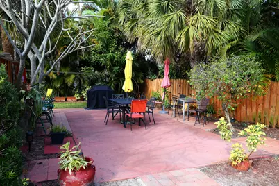 302 Lake Osborne Drive #9, Lake Worth, FL 33461 - Photo 1