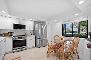 5172 SE Club Way, Stuart, FL 34997 - Photo 6