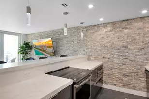 2881 NE 33rd Ct, Fort Lauderdale, FL 33306 - Photo 10