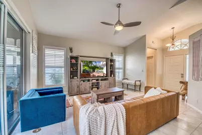 2767 S Clearbrook Circle, Delray Beach, FL 33445 - Photo 6