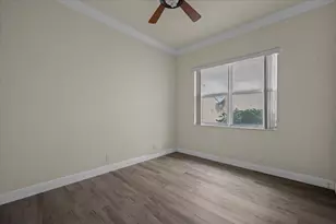 9165 Pineville Dr, Lake Worth, FL 33467 - Photo 10