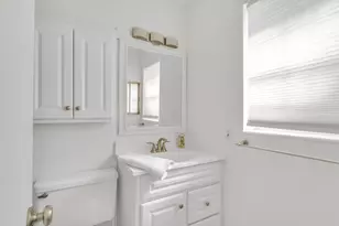 5640 SW 3rd Pl, Margate, FL 33068 - Photo 14