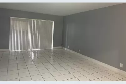 729 Lori Drive #101, Lake Worth Beach, FL 33461 - Photo 4