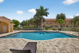 513 Talia Cir, Lake Worth Beach, FL 33461 - Photo 32