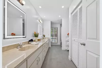 8166 N 155th Place, Palm Beach Gardens, FL 33418 - Photo 16