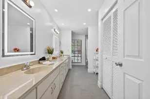 8166 N 155th Pl, Palm Beach Gardens, FL 33418 - Photo 16