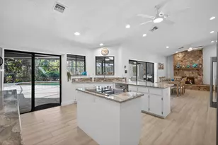 8166 N 155th Pl, Palm Beach Gardens, FL 33418 - Photo 1