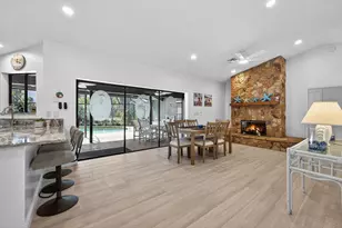 8166 N 155th Pl, Palm Beach Gardens, FL 33418 - Photo 2