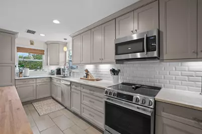 304 SE 4th Avenue, Delray Beach, FL 33483 - Photo 8