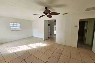 1375 26th Ave SW, Vero Beach, FL 32962 - Photo 8