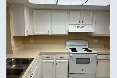 2513 S 17th Street #207, Fort Pierce, FL 34982 - Photo 8