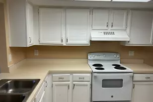 2513 S 17th St, Fort Pierce, FL 34982 - Photo 8