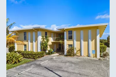 727 Hummingbird Way #2, North Palm Beach, FL 33408 - Photo 1