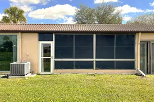 229 Lake Meryl Dr, West Palm Beach, FL 33411 - Photo 20