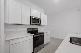 748 Carlyle Wy, Fort Pierce, FL 34947 - Photo 8