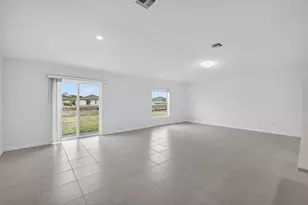 748 Carlyle Wy, Fort Pierce, FL 34947 - Photo 12