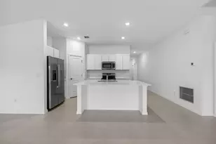 748 Carlyle Wy, Fort Pierce, FL 34947 - Photo 6