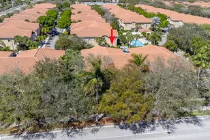 110 Lighthouse Cir, Tequesta, FL 33469 - Photo 2