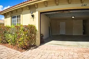 2142 SW Newport Isles Blvd, Port Saint Lucie, FL 34953 - Photo 4