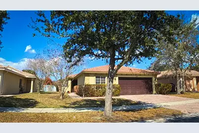 2142 SW Newport Isles Boulevard, Port Saint Lucie, FL 34953 - Photo 2