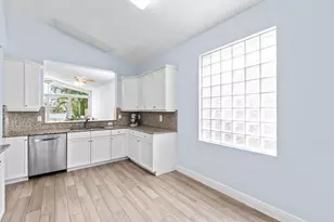 9790 Scribner Ln, Wellington, FL 33414 - Photo 8