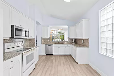 9790 Scribner Lane, Wellington, FL 33414 - Photo 10