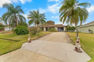 1962 SW Libra Ln, Port Saint Lucie, FL 34984 - Photo 2