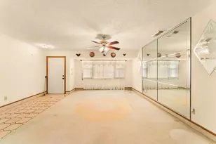 1962 SW Libra Ln, Port Saint Lucie, FL 34984 - Photo 6