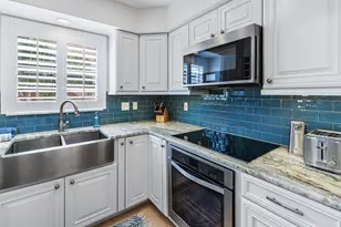 2950 SE Ocean Blvd, Stuart, FL 34996 - Photo 4
