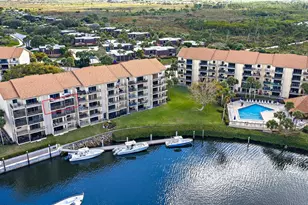 1301 Seafarer Cir, Jupiter, FL 33477 - Photo 2