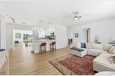 533 Riverside Drive, Palm Beach Gardens, FL 33410 - Photo 2