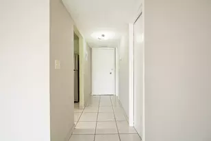 2200 E Hallandale Beach Blvd, Hallandale Beach, FL 33009 - Photo 26
