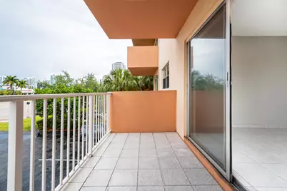 2200 E Hallandale Beach Boulevard #202, Hallandale Beach, FL 33009 - Photo 12