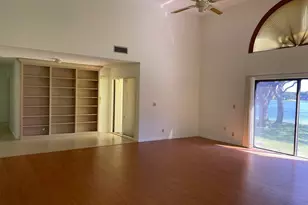 420 Ashwood Pl, Boca Raton, FL 33431 - Photo 4