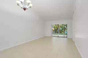 470 Hardwood Pl, Boca Raton, FL 33431 - Photo 10