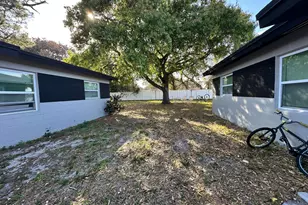 713 N 23rd St, Fort Pierce, FL 34950 - Photo 8