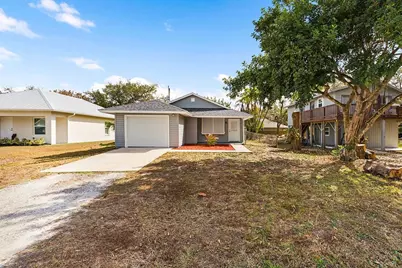 2240 86th Drive, Vero Beach, FL 32966 - Photo 2