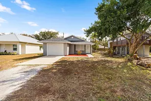 2240 86th Dr, Vero Beach, FL 32966 - Photo 2