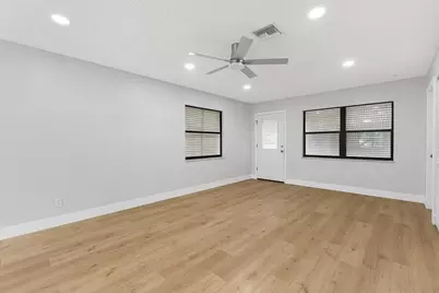 2240 86th Drive, Vero Beach, FL 32966 - Photo 10