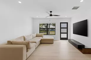 19124 SE Fearnley Dr, Jupiter, FL 33469 - Photo 4