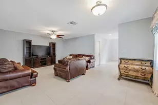 845 Imperial Lake Rd, West Palm Beach, FL 33413 - Photo 12