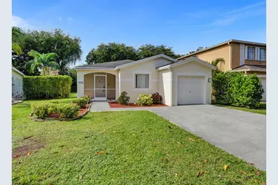 1245 SW 46th Way, Deerfield Beach, FL 33442 - Photo 2