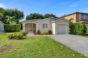 1245 SW 46th Way, Deerfield Beach, FL 33442 - Photo 2